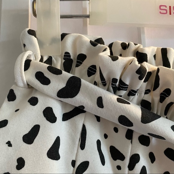 Boohoo Cow Print Shorts - Picture 5 of 10